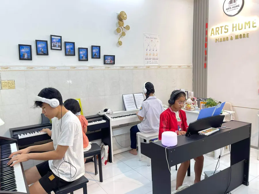 Trung tâm Âm nhạc Arts Home - Thông Tây Hội