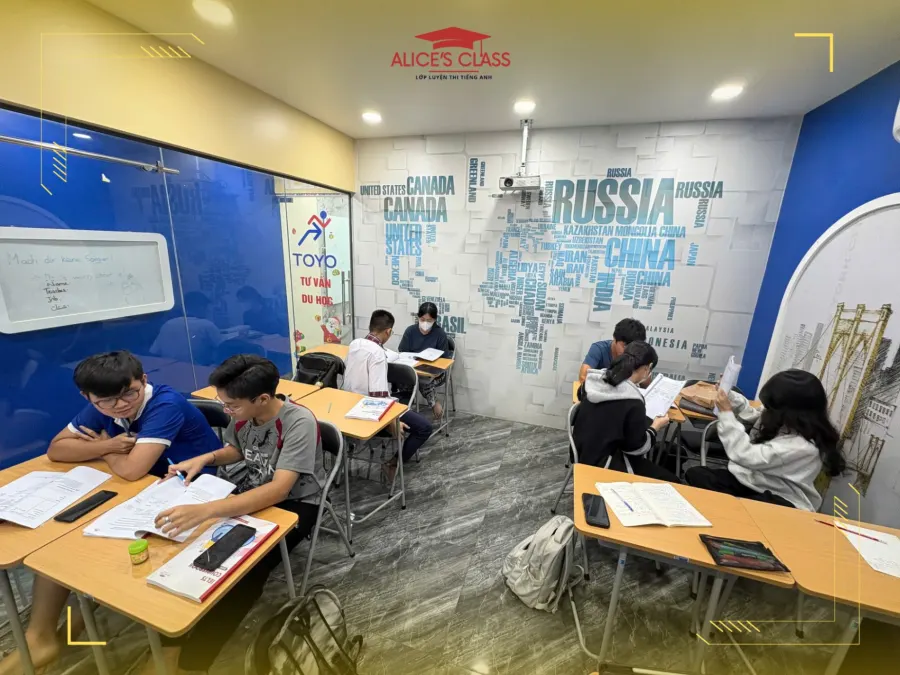 Lớp Luyện Thi IELTS Alice's Class