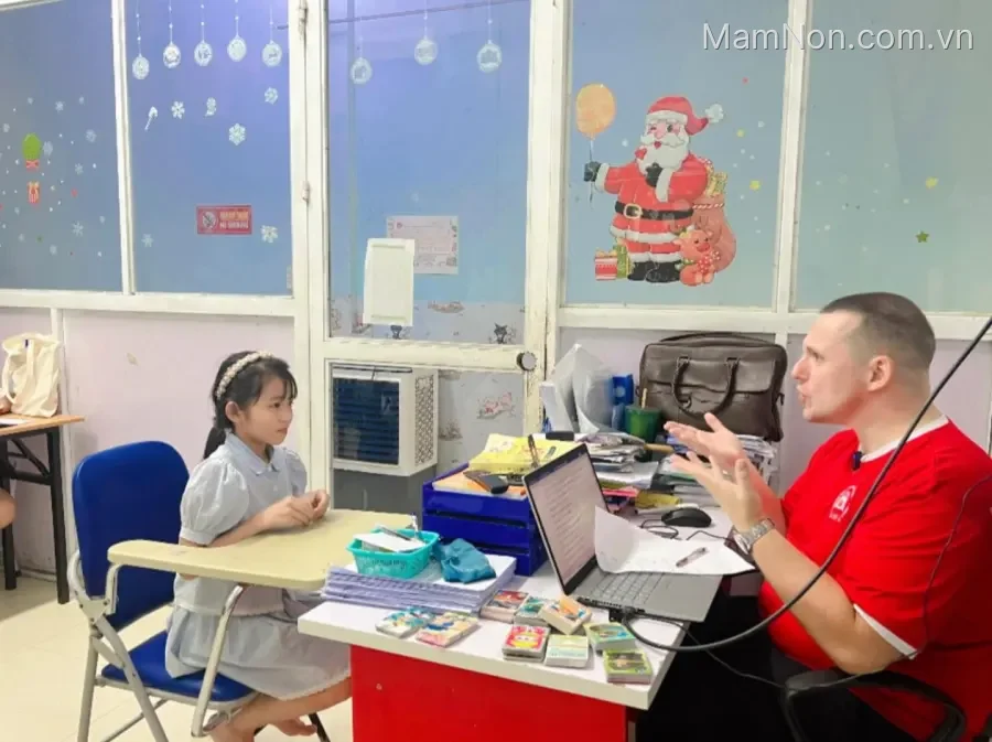 Trung tâm Ngoại Ngữ Âu Mỹ Á