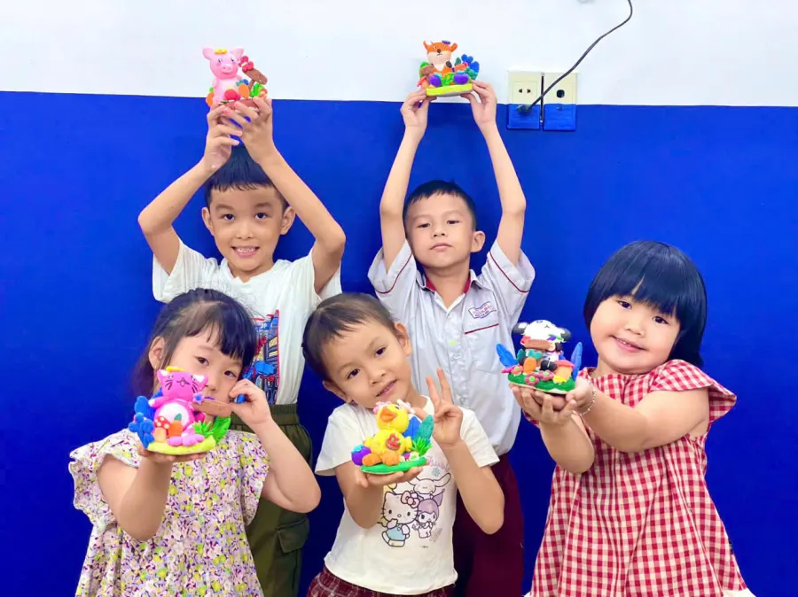 Lớp Vẽ PieArt