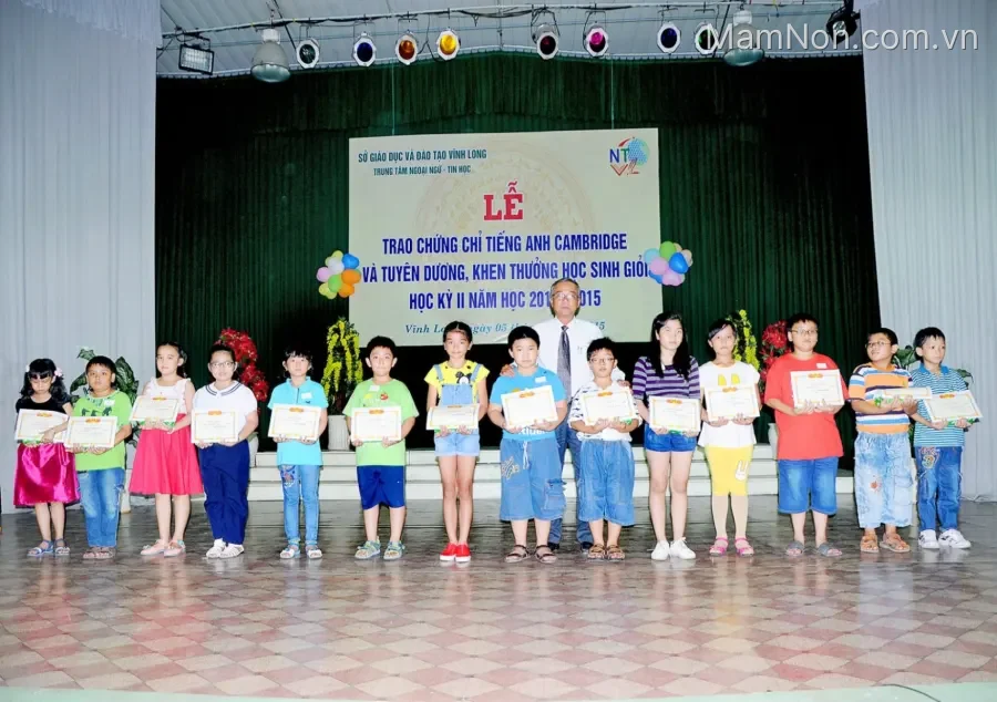 Trung tâm Ngoại ngữ Tin học Vĩnh Long
