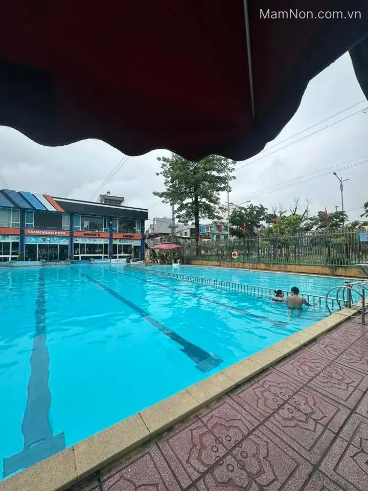 Câu lạc bộ Dạy bơi Hồ Sen