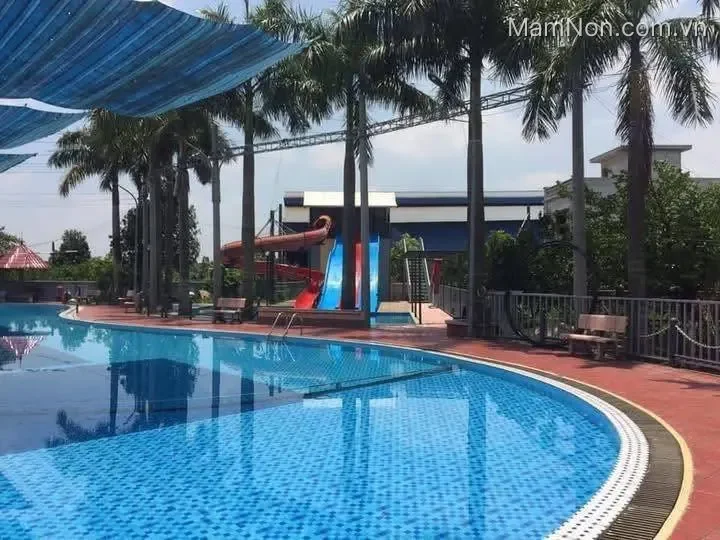 Trung tâm Dạy bơi - Bể Bơi Đồng Lạc