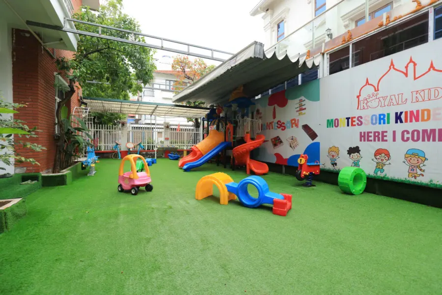Trường Mầm Non Em Bé Hạnh Phúc - RoyalKidz 2