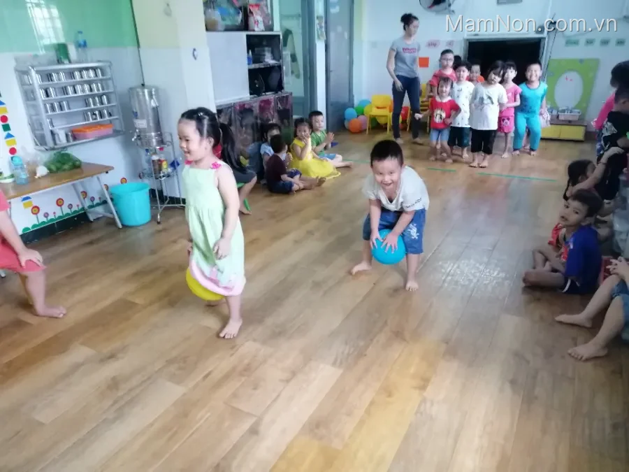 Trường mầm non Hoàng Anh