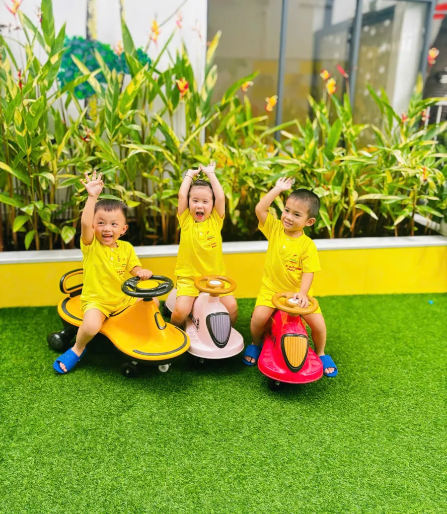 Trường Mầm Non Con Mèo Vàng (Yellow Kitty)
