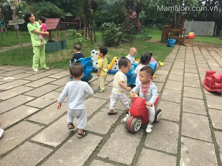Trường mầm non Bright School