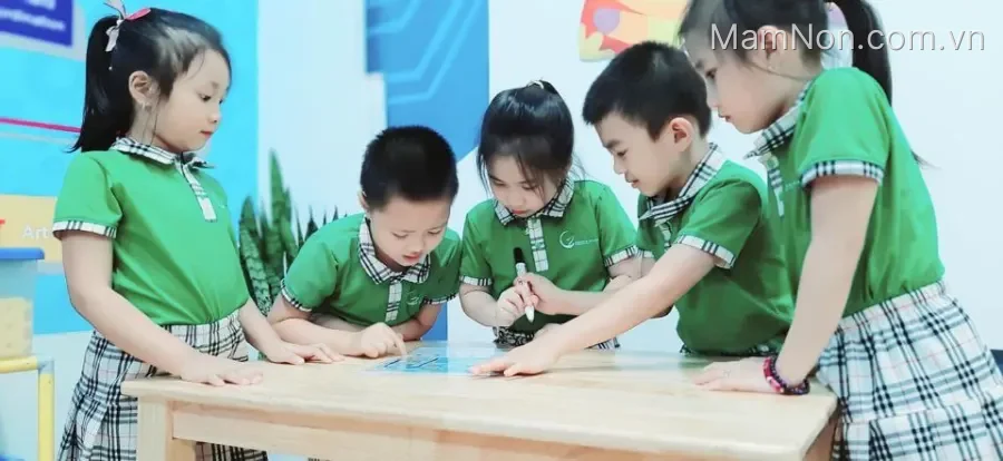 Trường mầm non Học viện AnhXtanh (Einstein Academy) - TT Đông Hưng
