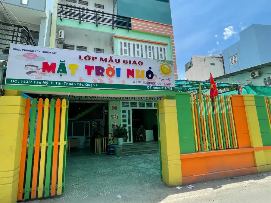 Lớp Mẫu Giáo Mặt Trời Nhỏ
