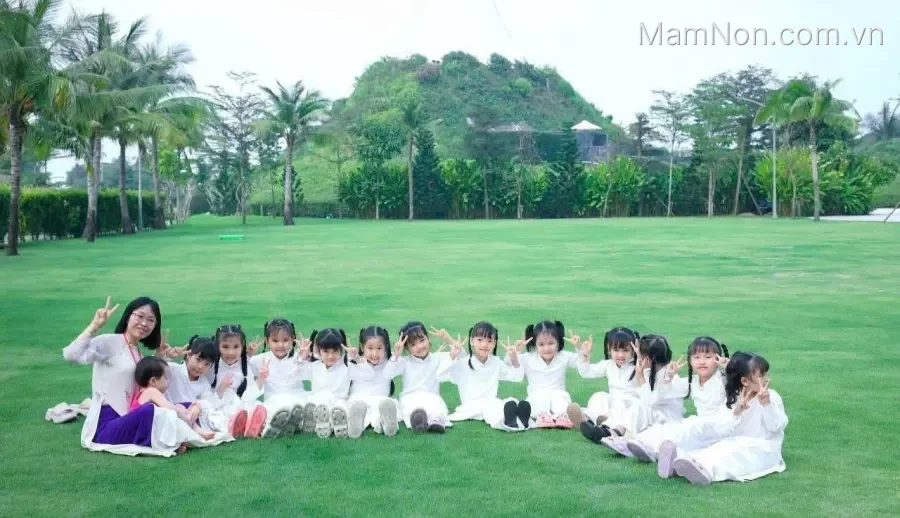 Mầm Non Búp Măng