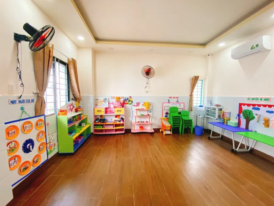 Trường Mẫu Giáo Chích Choè Bông