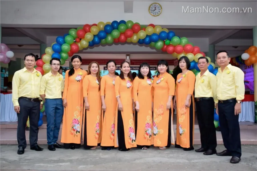 Trường mầm non Vành Khuyên