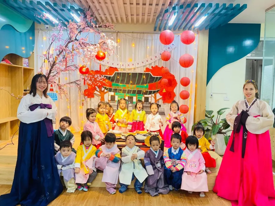 Trường Mầm Non Happy Feet Montessori Pre-school