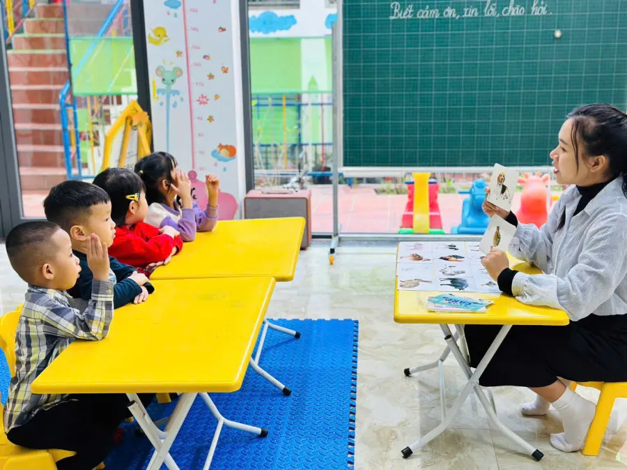 Trường Mầm Non E-Smart Kids (Trẻ Em Toàn Cầu)