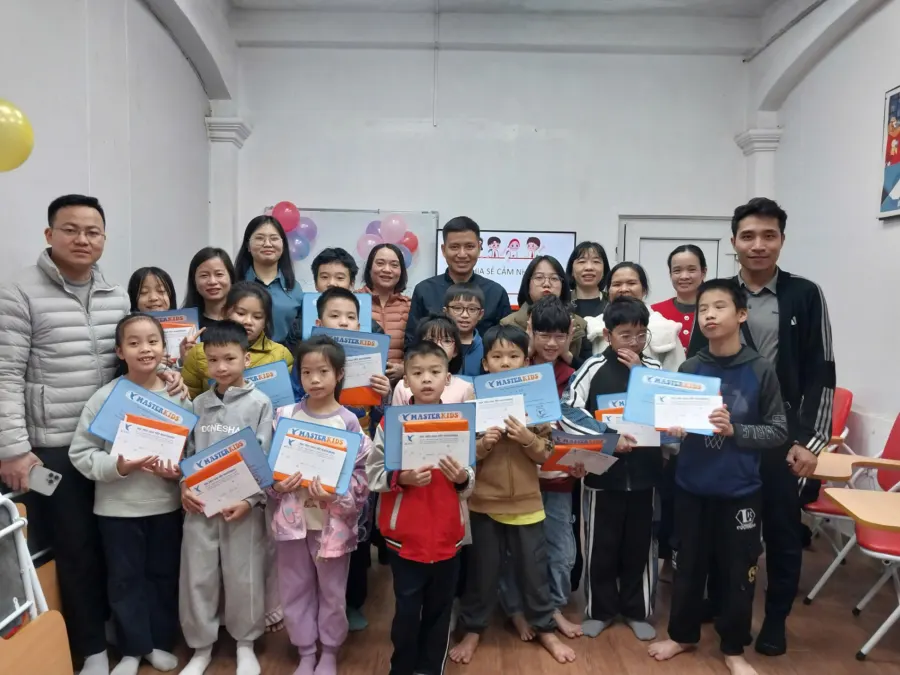 Học viện giao tiếp MasterKids - Văn Quán