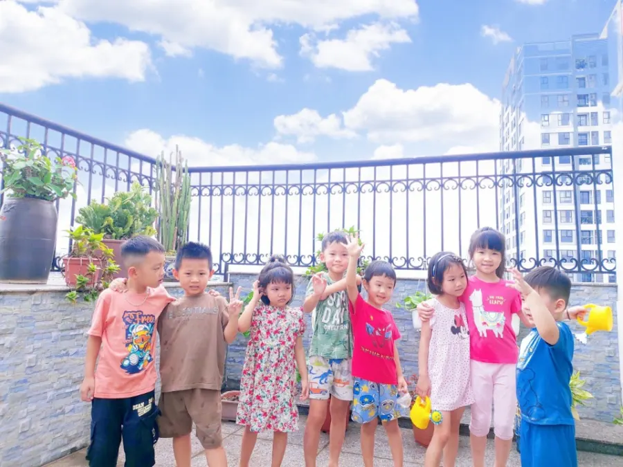 Trường mầm non Khủng Long Xanh (Green Dinosaru Kindergarten) - Nguyễn Sơn, Long Biên