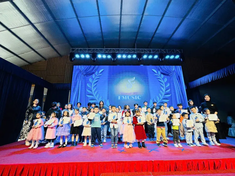 Trung tâm nghệ thuật FMUSIC