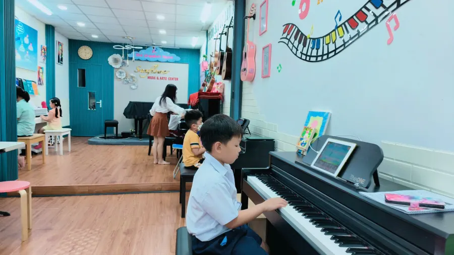 Trung Tâm Giáo Dục Nhạc Họa Piano & Vẽ Sunflower