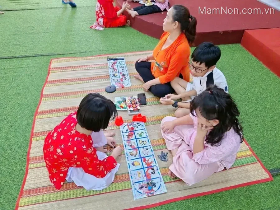 TRƯỜNG TIỂU HỌC VIỆT MỸ ÚC