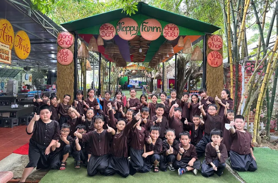 Le Hoa Educations (Mầm non - Bán trú - Dạy kèm)
