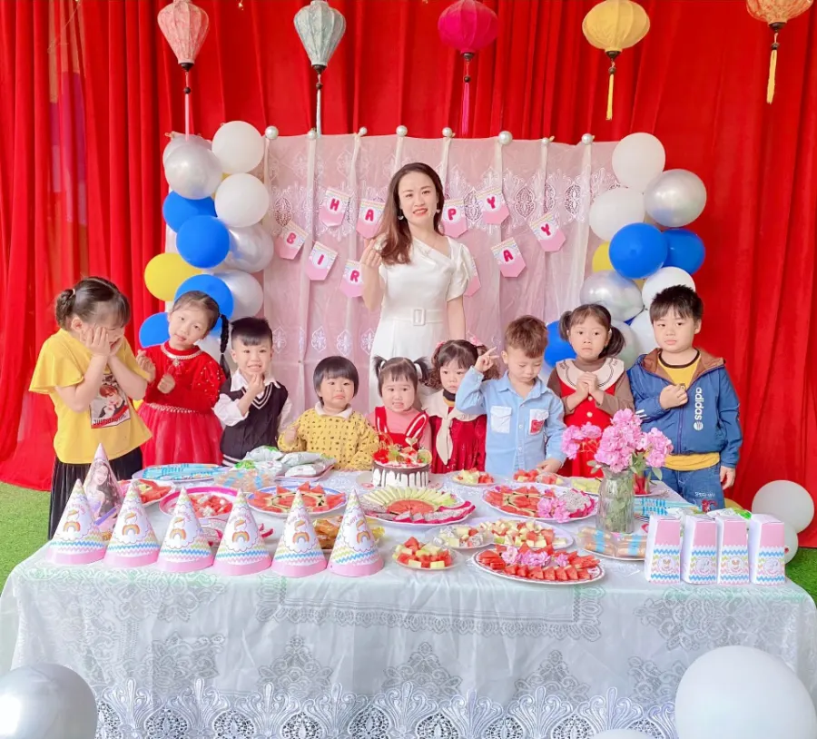 Mầm Non Tư Thục Hoa Phượng Đỏ