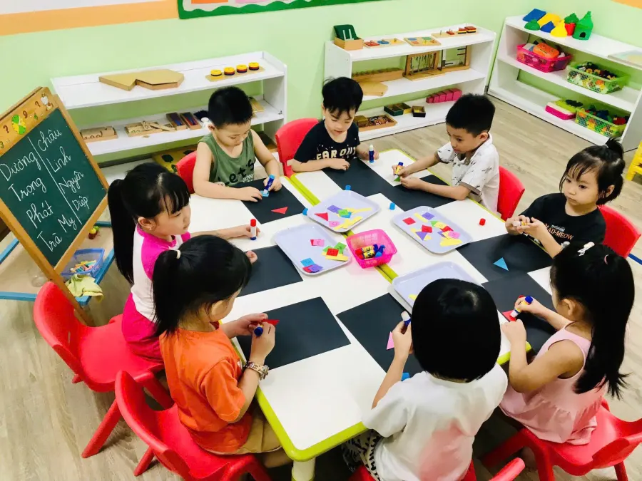 Mầm non Song ngữ Little Kingdom