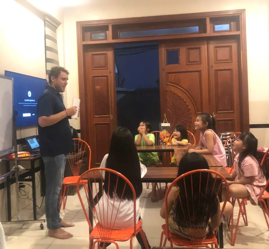 Trung Tâm Home School FES (Four English skills)