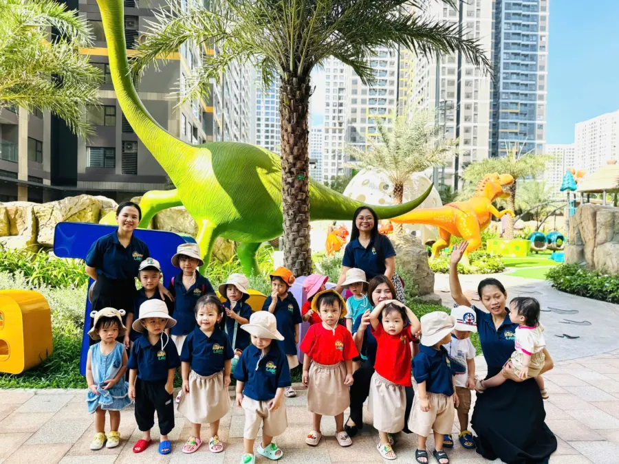 Trường Mầm Non Song Ngữ Miền Hạnh Phúc (Happy Land)