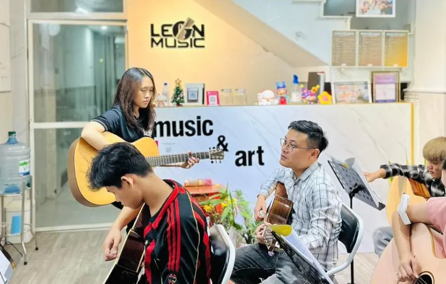 Trung Tâm Leon Music (Guitar) - Thông Tây Hội