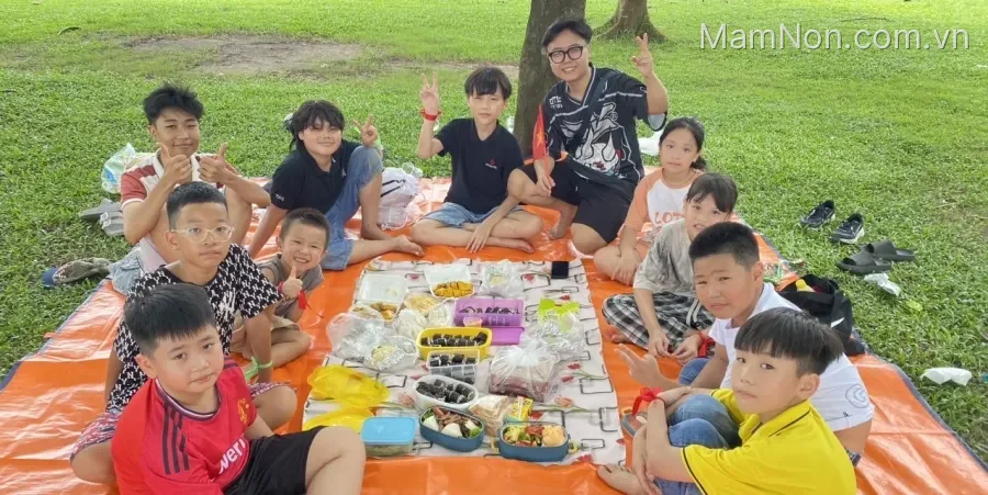 Tiếng Anh Thầy Sơn - Lambie Education