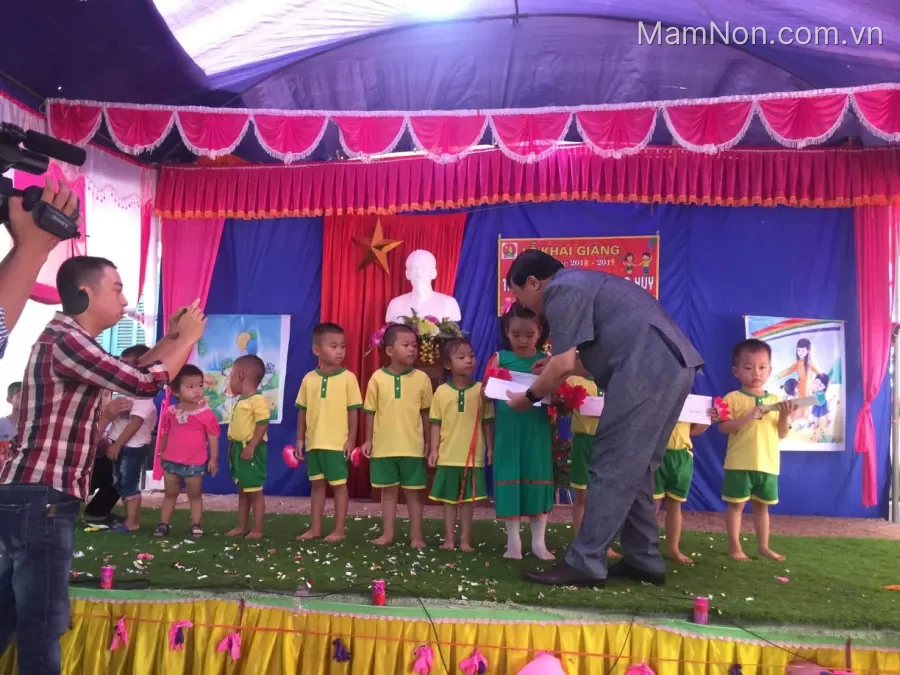 Trường mầm non Đông Huy