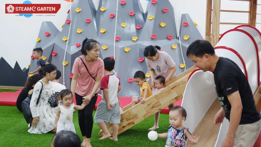Trường mầm non song ngữ SteameQ - Thành Nam