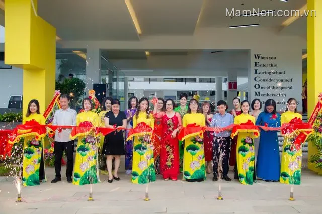 Trường mầm non Hoa Dạ Hợp