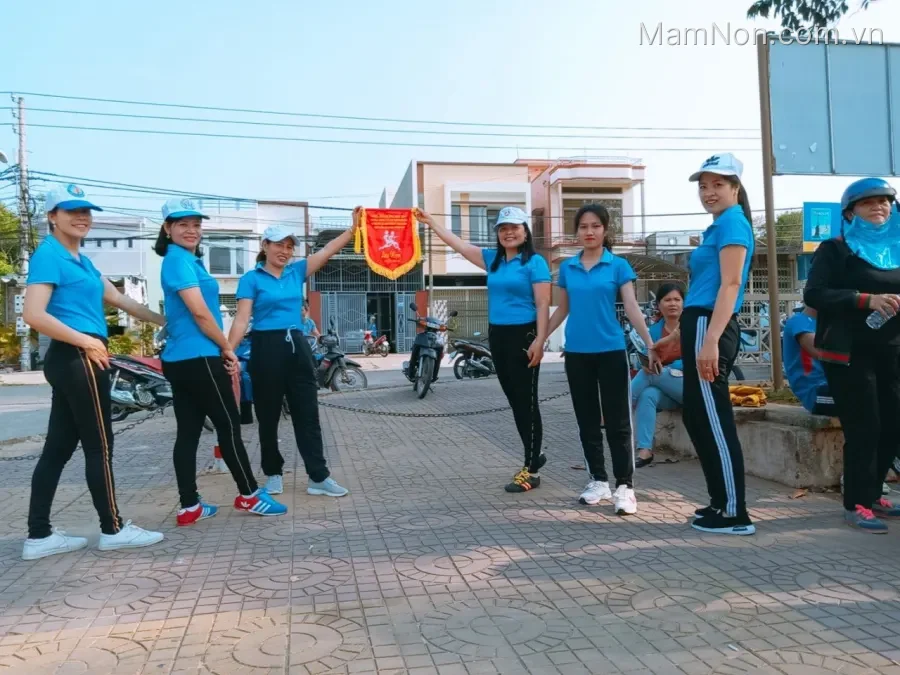 Trường mầm non Hoa Phượng
