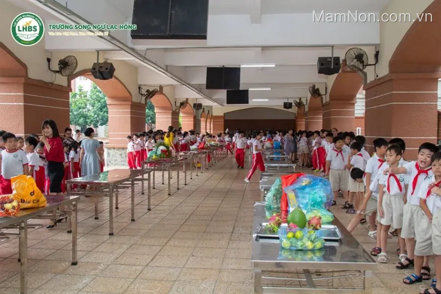 Trường song ngữ Lạc Hồng