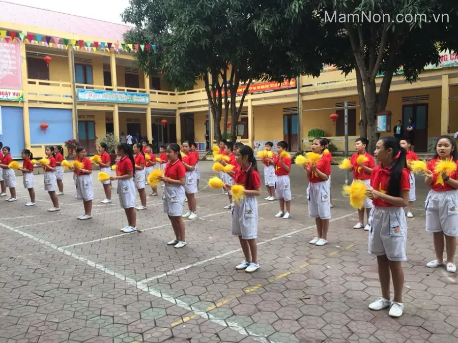 Trường tiểu học Trường Thi