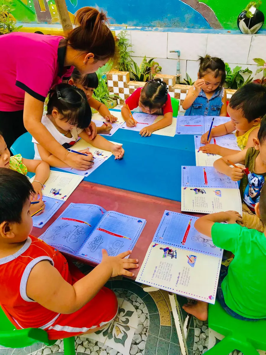 Trường mầm non Hoa Hồng Đỏ Bình Dương