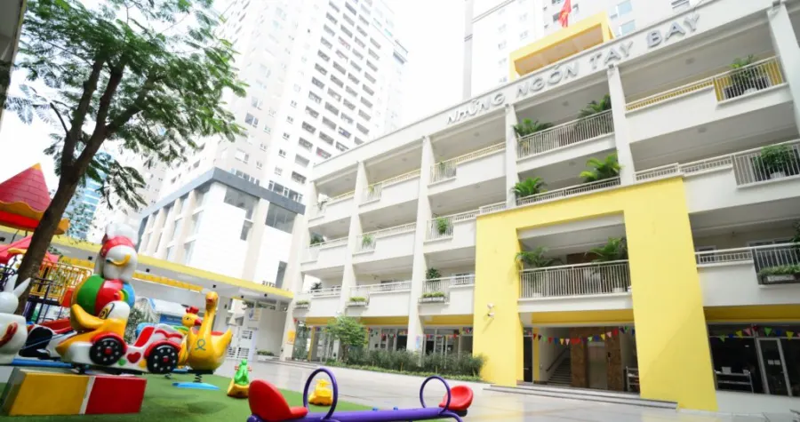 Trường mầm non tư thục Những Ngón Tay Bay (Flying Fingers School - FFS )