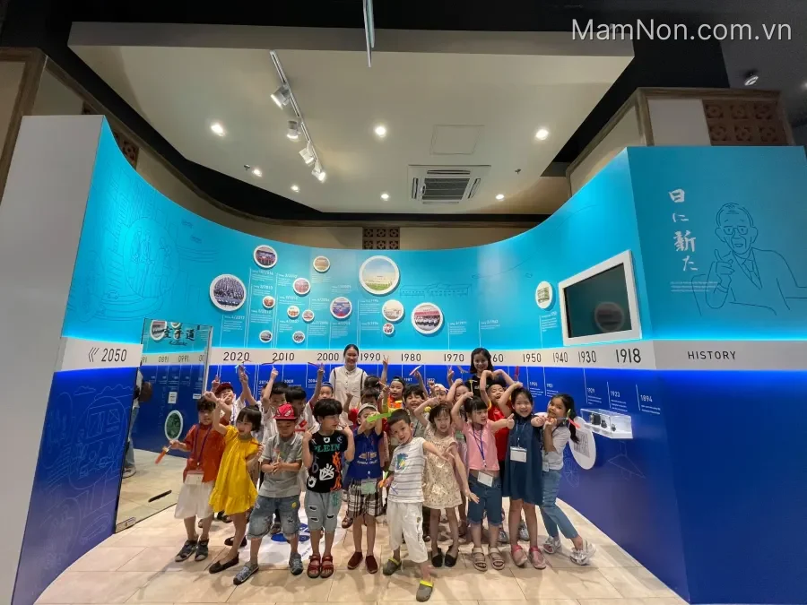 Trường tiểu học Dân lập Lômônôxốp - KĐT Mỹ Đình