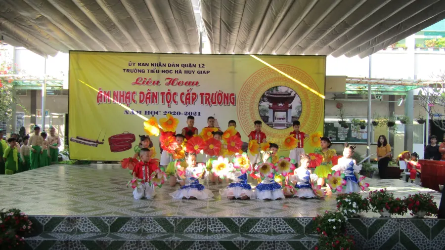 Trường Tiểu học Hà Huy Giáp