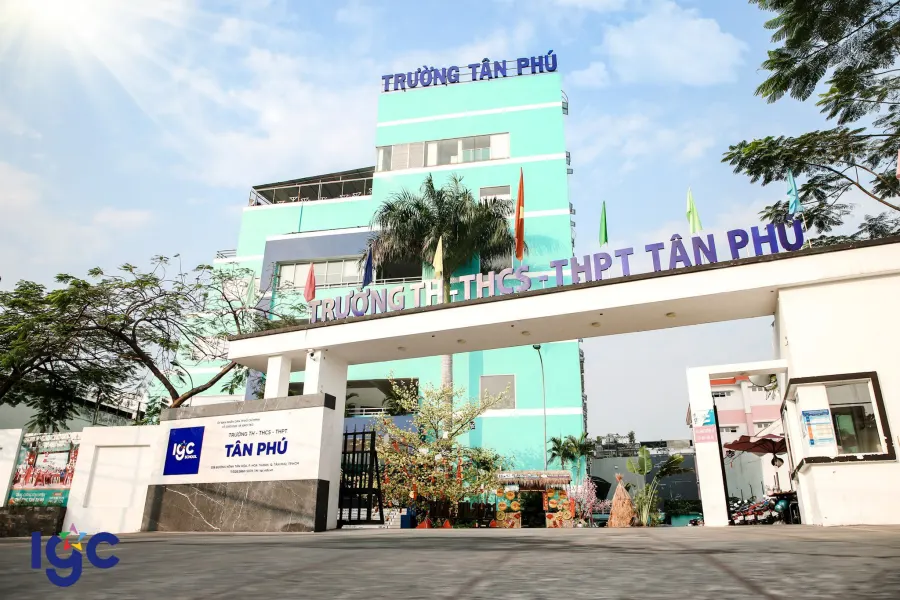 Trường TH, THCS và THPT Tân Phú