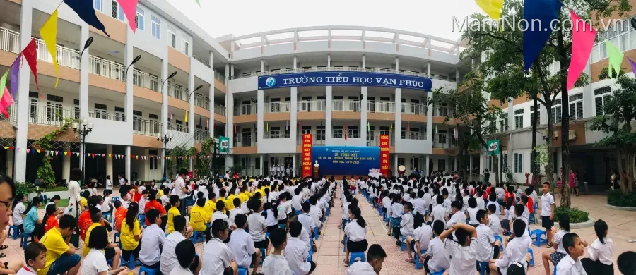 Trường tiểu học Vạn Phúc