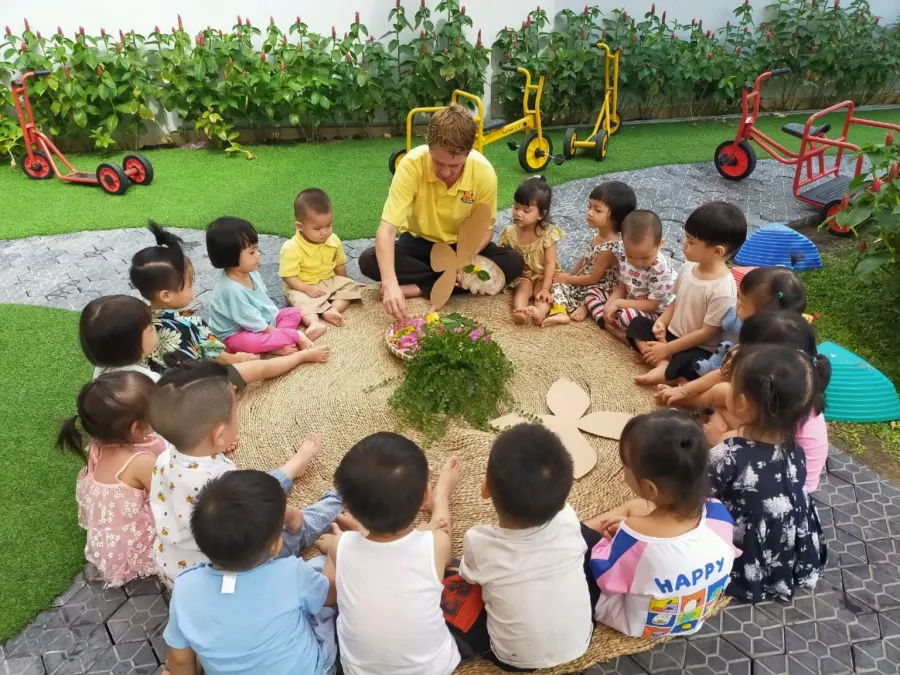 Hệ thống Trường Mầm Non Song Ngữ Vương Quốc Trẻ Thơ - Kids' Kingdom - Tân Xuân