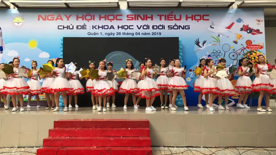 Trường Tiểu học Đinh Tiên Hoàng