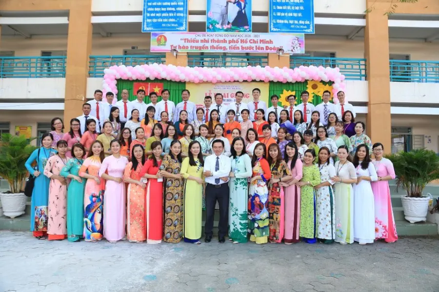 Trường Tiểu học Phù Đổng