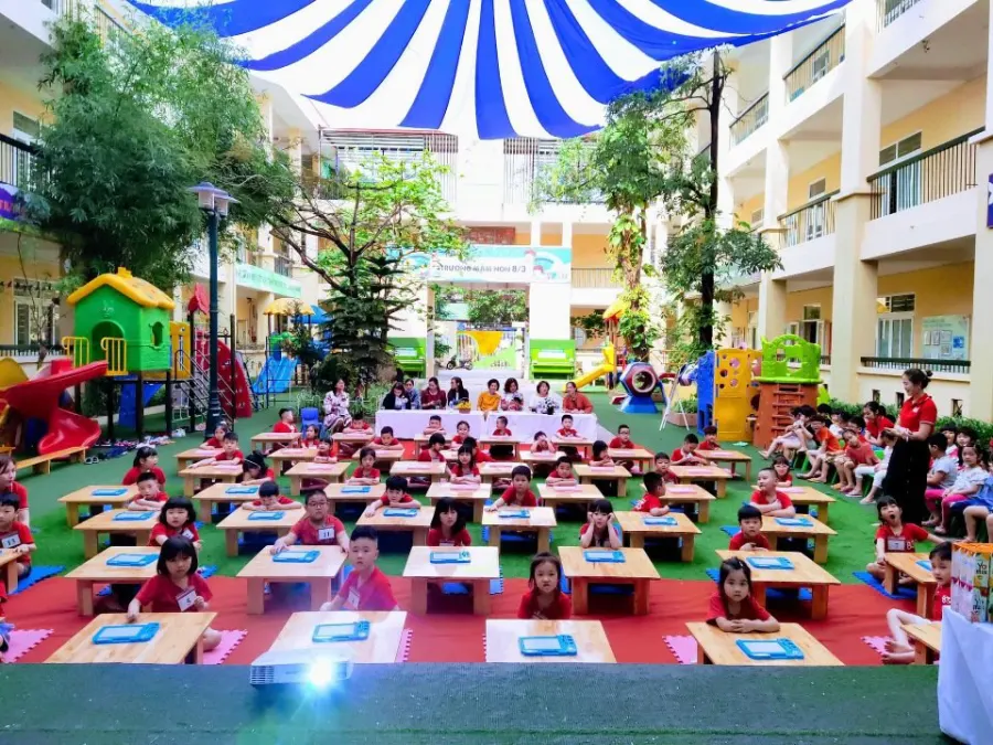 Trường mầm non 8/3
