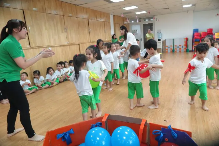 Trường mầm non Thần Đồng Bright School