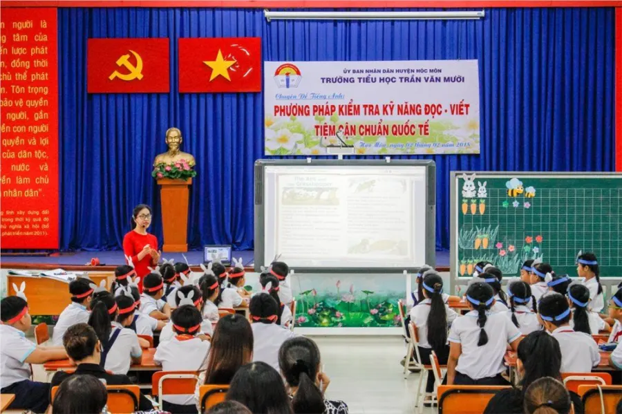 Trường tiểu học Trần Văn Mười