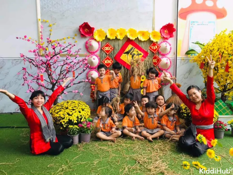 Trường Mầm Non Bông Hoa Nhỏ - Tân Thới Nhất