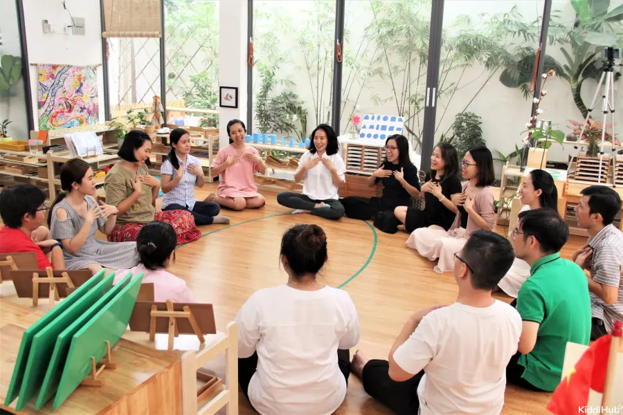 Trường mầm non Aurora Montessori School